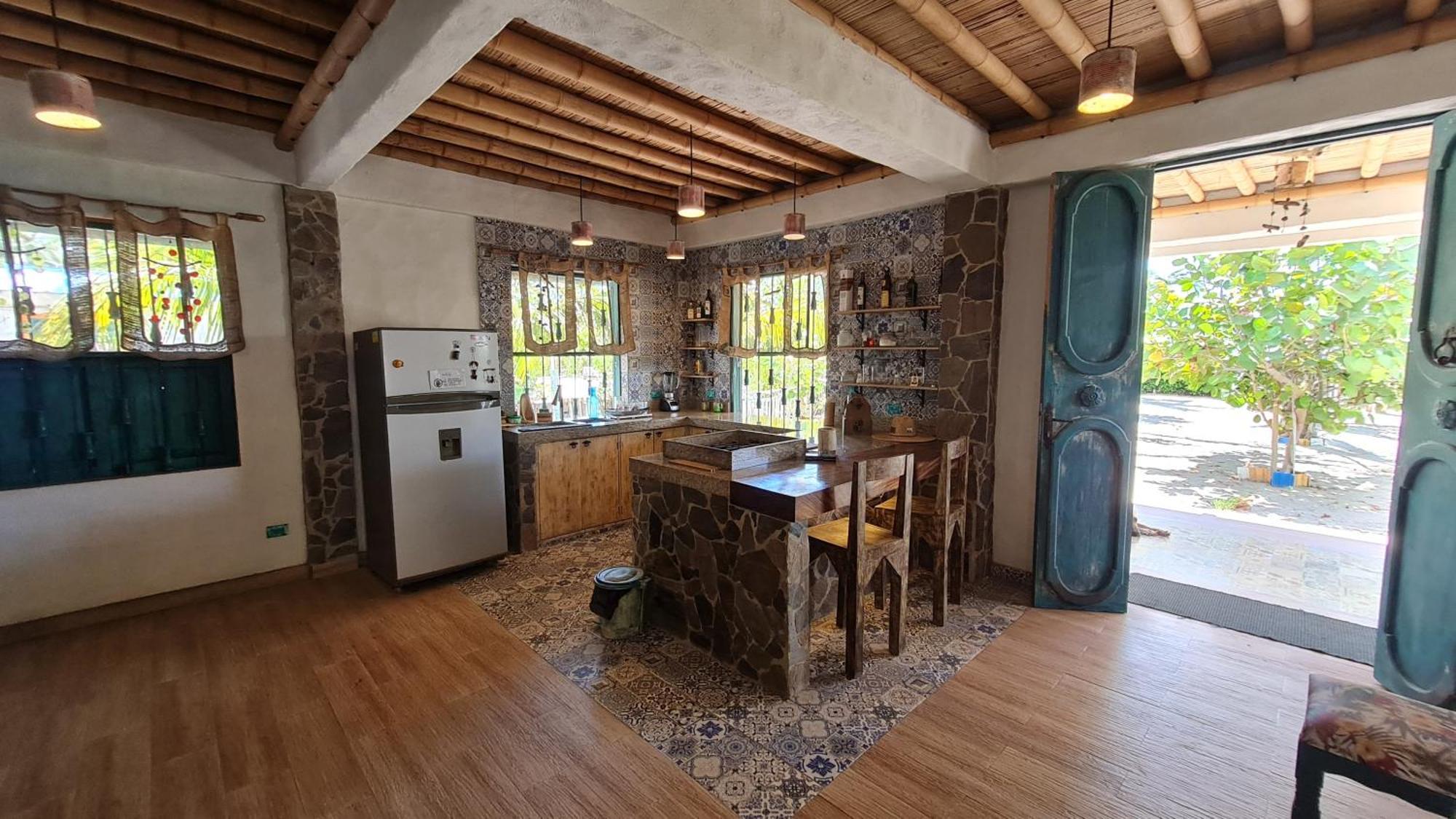 Eco-Hotel Chevere Beach Puebloviejo Экстерьер фото
